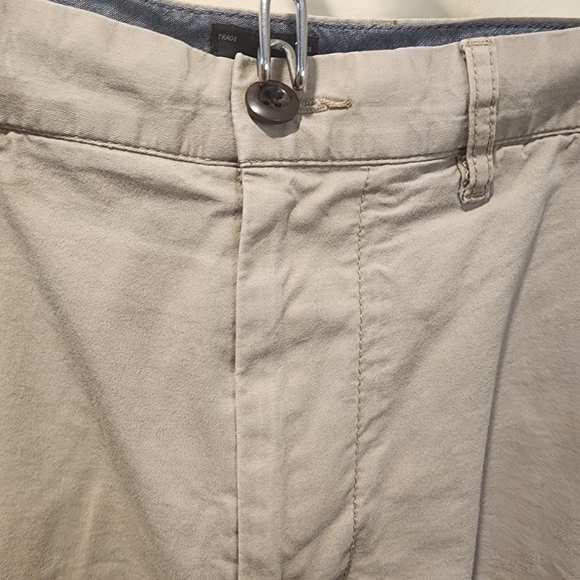 J. Crew Re-Imagine Men's Tan Flat Front Shorts Classic Design size 35 - Picture 4 of 14